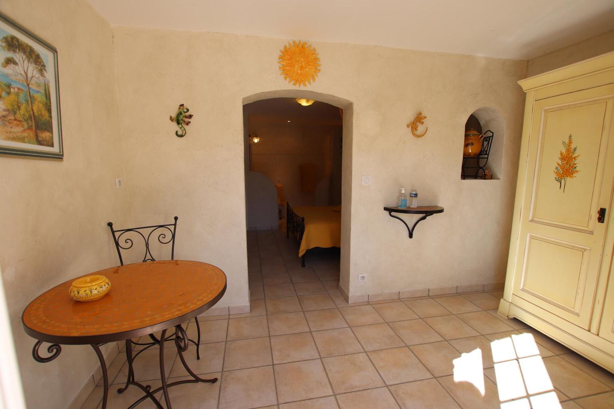 Le Mas Des Tarentes Trans-en-Provence Exterior foto