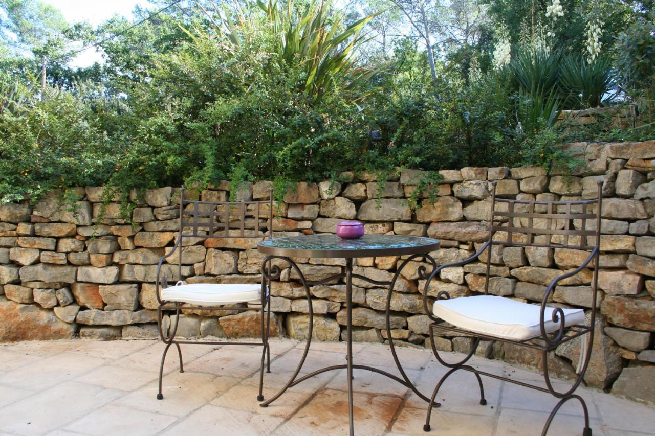 Le Mas Des Tarentes Trans-en-Provence Exterior foto